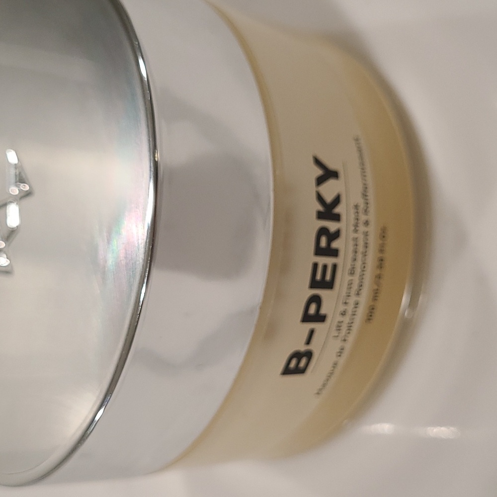 Maelys B Perky full size jar